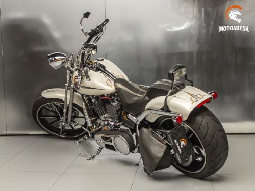 Harley-Davidson Breakout фото 7