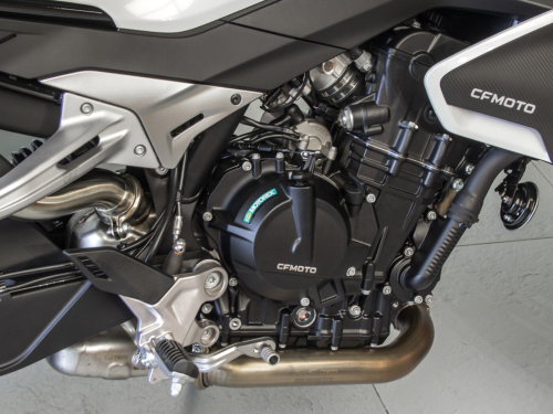 CFMOTO 800NK Advanced  фото 4