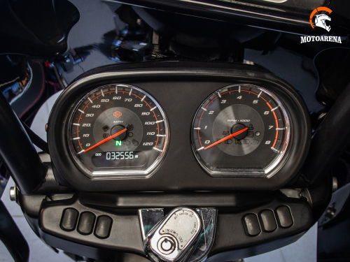 Harley-Davidson Road Glide Special фото 11