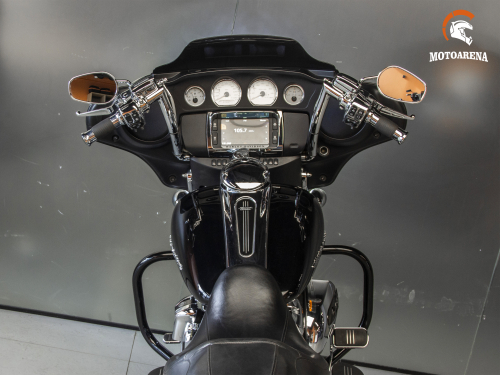 Harley-Davidson Street Glide FLHX-2018 фото 16