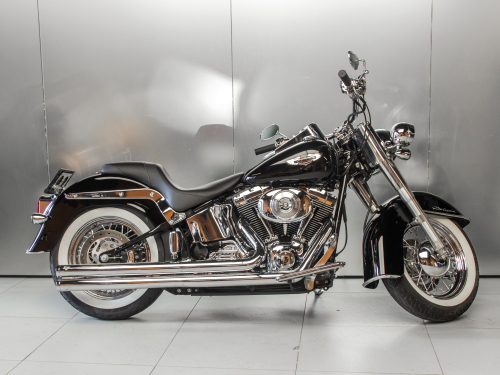 Harley-Davidson Softail Deluxe фото 3