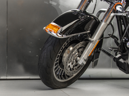 Harley-Davidson Road King FLHR фото 17