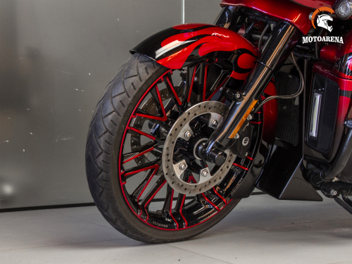 Harley-Davidson CVO Road Glide Limited фото 5