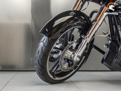 Harley-Davidson Street Glide FLHX-2018 фото 17