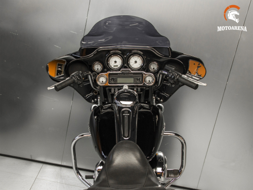 Harley-Davidson Street Glide FLHX фото 15