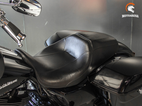 Harley-Davidson Street Glide FLHX-2018 фото 14