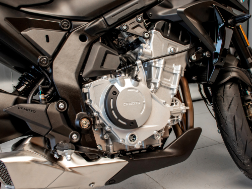 CFMOTO 675NK фото 12