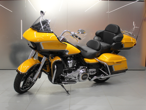 Harley-Davidson Road Glide CVO фото 5