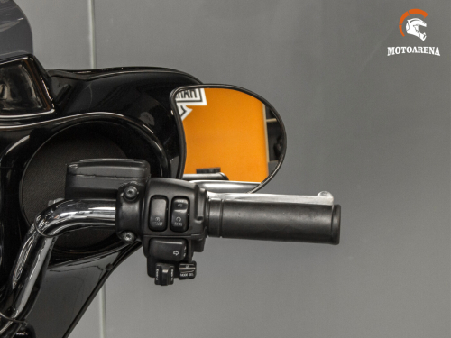 Harley-Davidson Street Glide FLHX фото 12