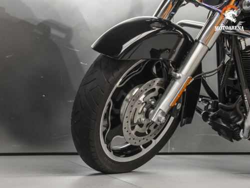 Harley-Davidson Street Glide FLHX фото 16